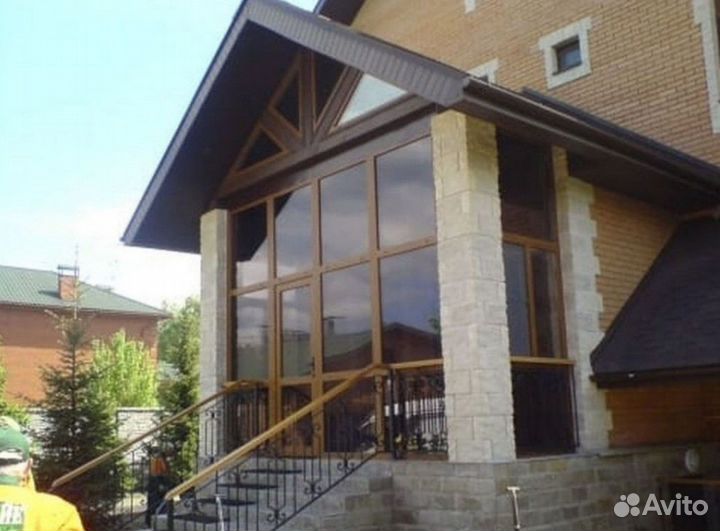 Пластиковые двери с монтажом. Входная группа