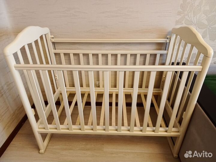 Детская кровать с матрасом