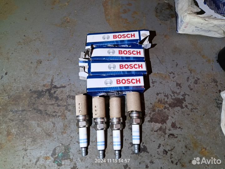 Свечи зажигания Bosch FR7HC+. Комплект 4 шт