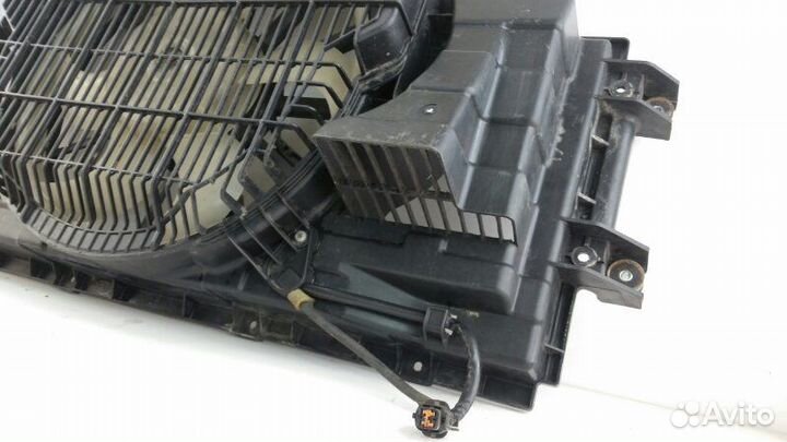 Диффузор радиатора Nissan Caravan VW2E26 2016