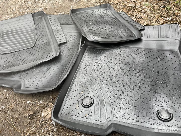 Коврики оригинальные Веста