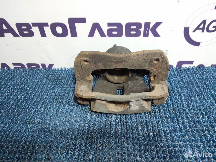 Суппорт Toyota RAV4