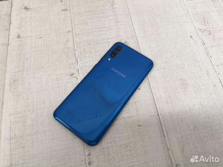 Samsung Galaxy A50 4/64 гб NFC