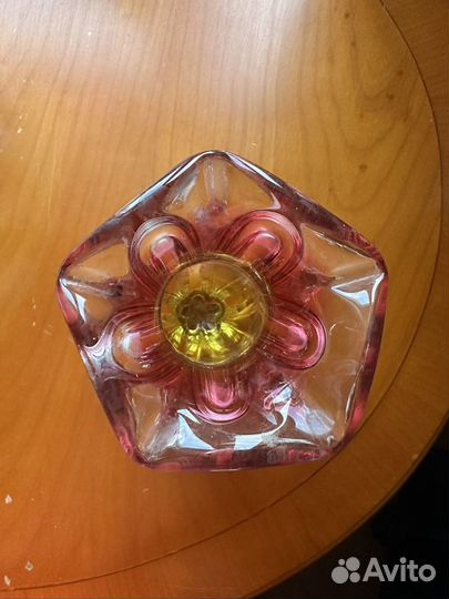 Ваза для цветов розовое стекло