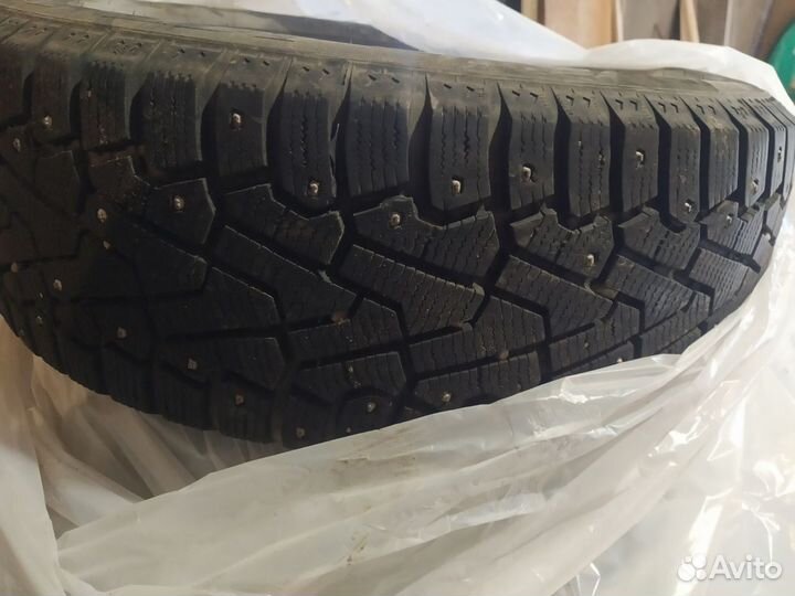 Pirelli Ice Zero 205/55 R16