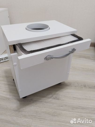 Вытяжка для маникюра и педикюра (б/у)