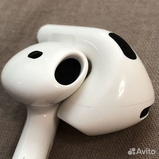 Левый / Правый наушник AirPods 4 оригинал