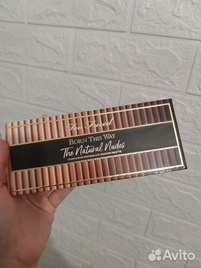 Палетка теней Too faced