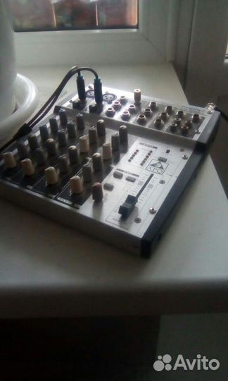 Микшерный пульт