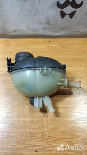 Бачок расширительный Mercedes-Benz C-Class C180