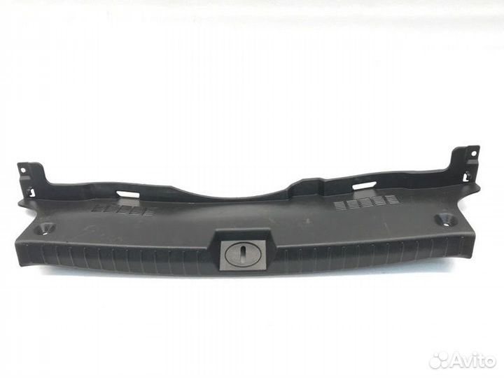 Накладка замка багажника Kia Optima 3 седан 2.4