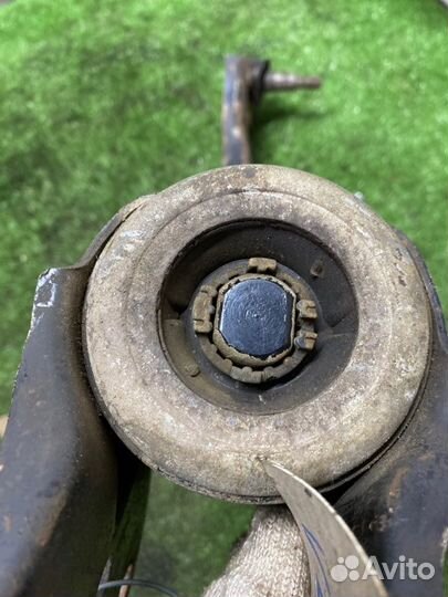 Рычаг подвески передний левый Ford Mondeo седан