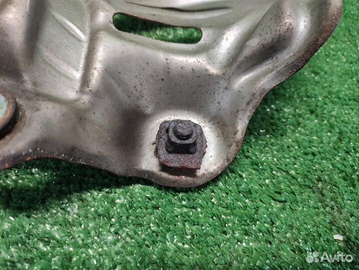 Защита выпускного коллектора Toyota Auris E150 20