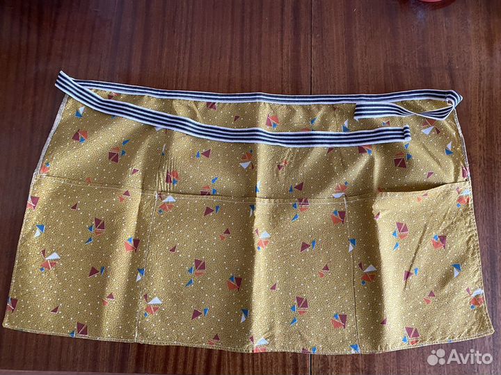 Кухонный набор (фартук, полотенца, прихватки)