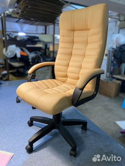 Компьютерное кресло