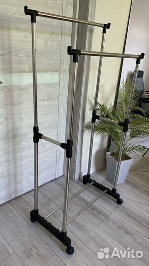 Вешалка напольная