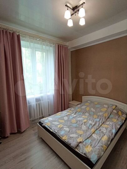 2-к. квартира, 50 м², 3/3 эт.