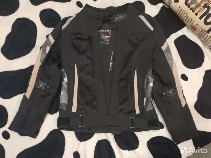 Мотокуртка женская