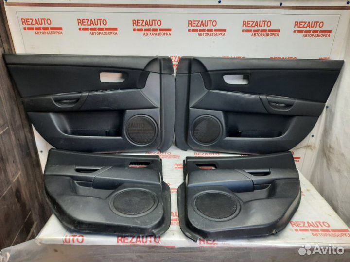 Обшивка дверей Mazda Mazda3 BK Z6 2005