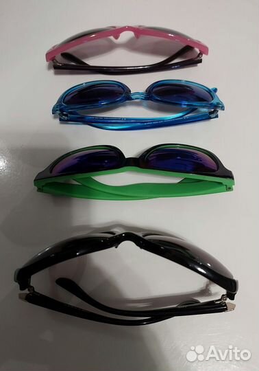 Солнцезащитные очки разные