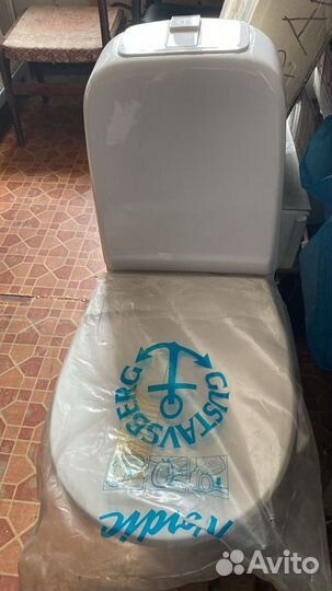 Унитаз с бачком новый