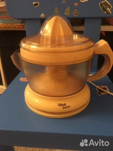Соковыжималка электрическая Vitek Orange