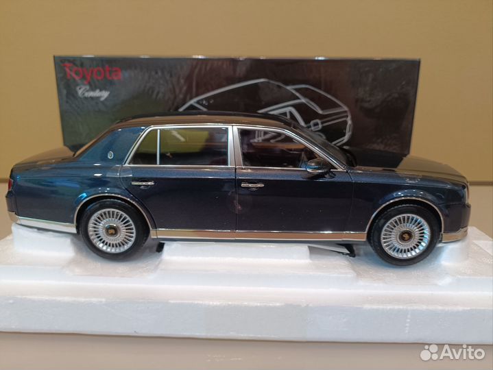 Toyota Century III (G60) 18-23г. Синий 1:18