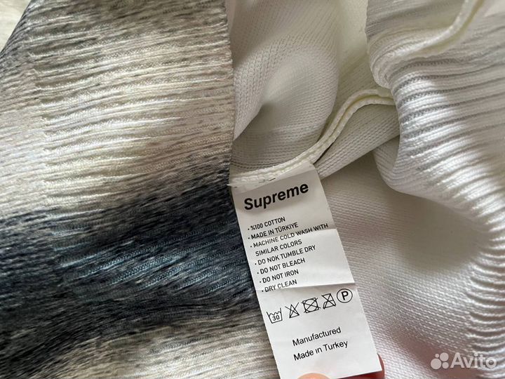 Свитер Supreme