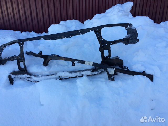 Передний телевизор от тойоты корола G6 2000 г