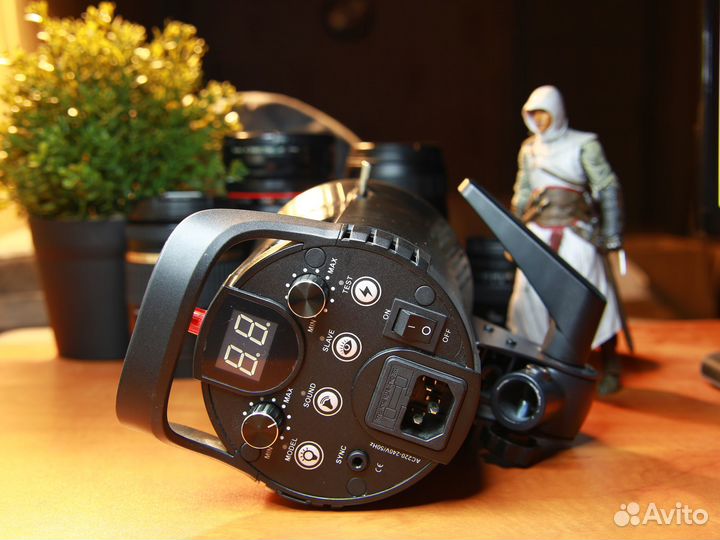 Импульсный свет, студийная вспышка godox DE300