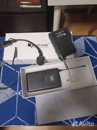 Радио микрафон головной