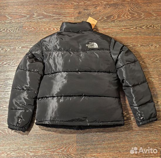 The North Face 700 nuptse черная