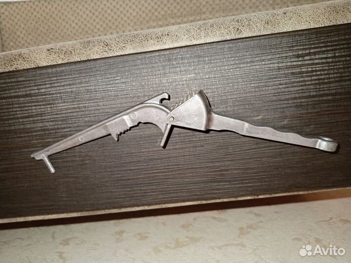 Чеснокодавка+открывашка СССР в хорошем состоянии