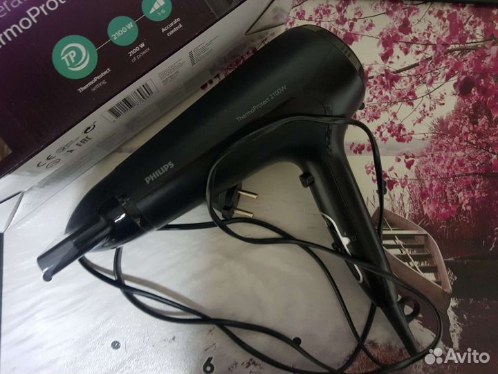 Фен Philips ThermoProtect 2100w