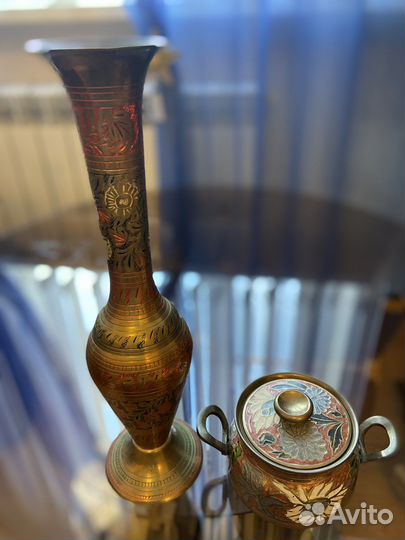 Кувшин и сахарница