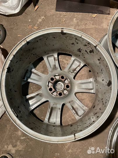 Оригинальные диски Land Rover Range rover LR038150