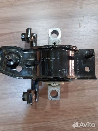 Подушка двигателя volkswagen polo