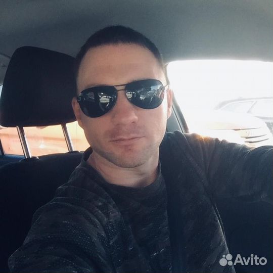 Монтажник, техник, плотник, установщик, водитель