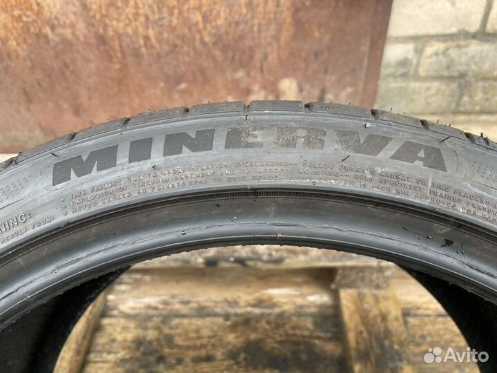 Minerva F205 255/35 R19