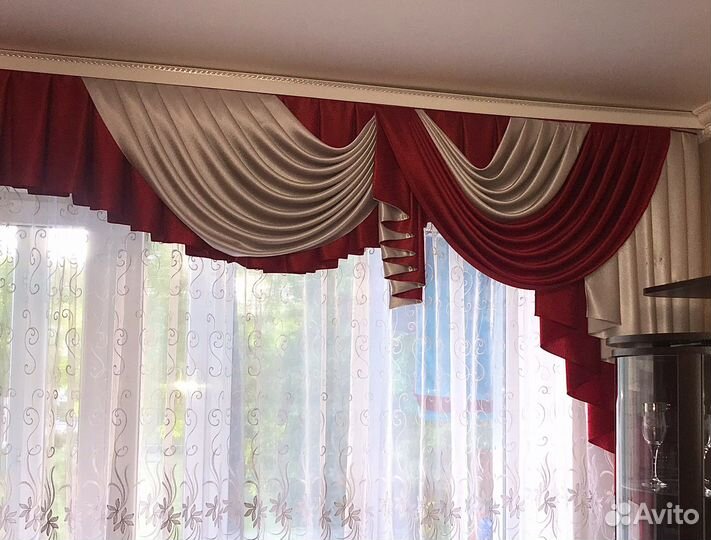 Ламбрекены со шторой и покрывало