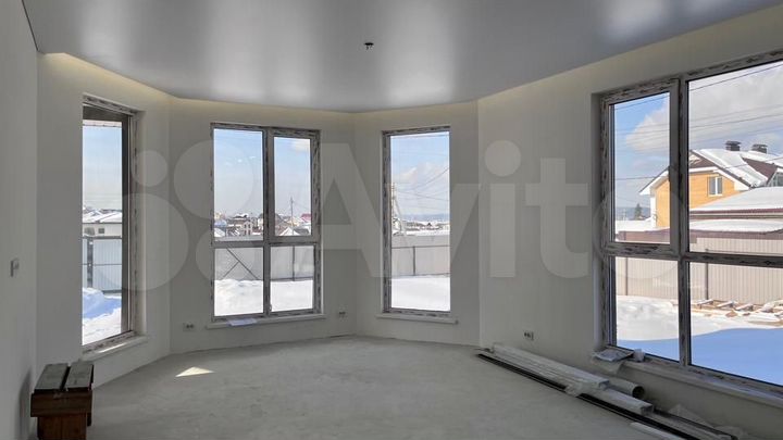 Дом 170 м² на участке 8 сот.