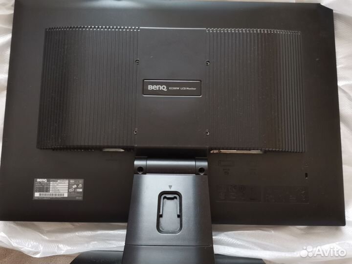 Монитор Benq g2200w