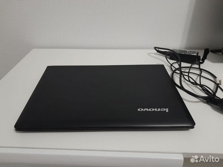 Ноутбук lenovo