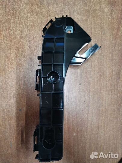 Кронштейн Бампера Lexus