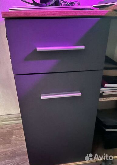 Письменный стол