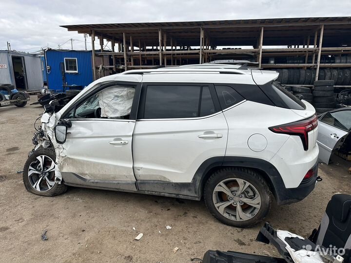 Москвич 3 в разборе по частям