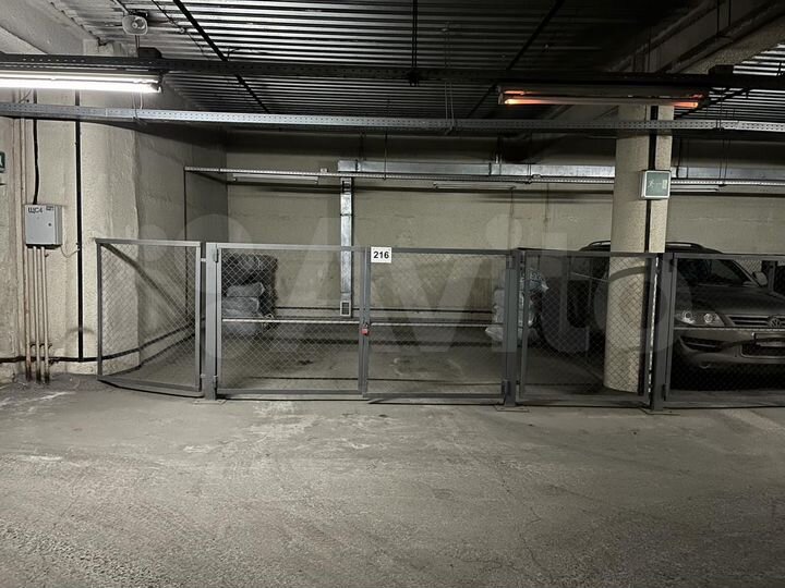 Гараж, > 30 м²