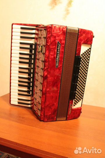 Аккордеон Weltmeister Serino