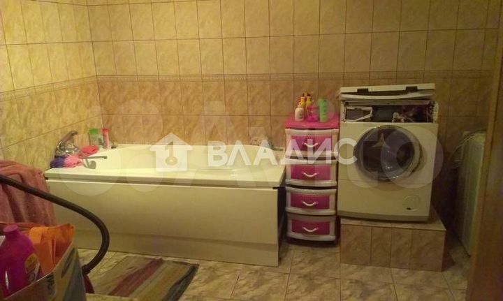 Дом 496 м² на участке 12 сот.