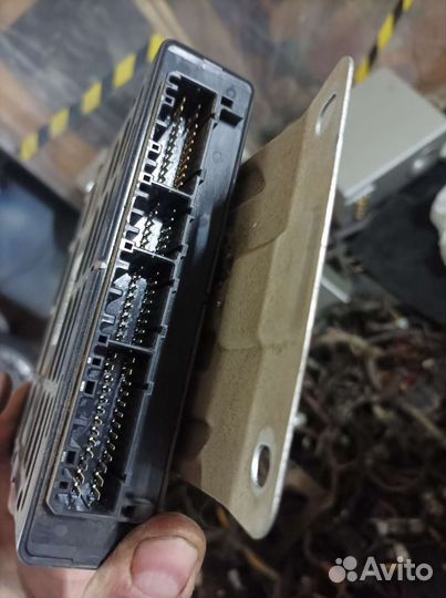 Эбу Mitsubishi Carisma 1 седан 4G92 1.6 2002